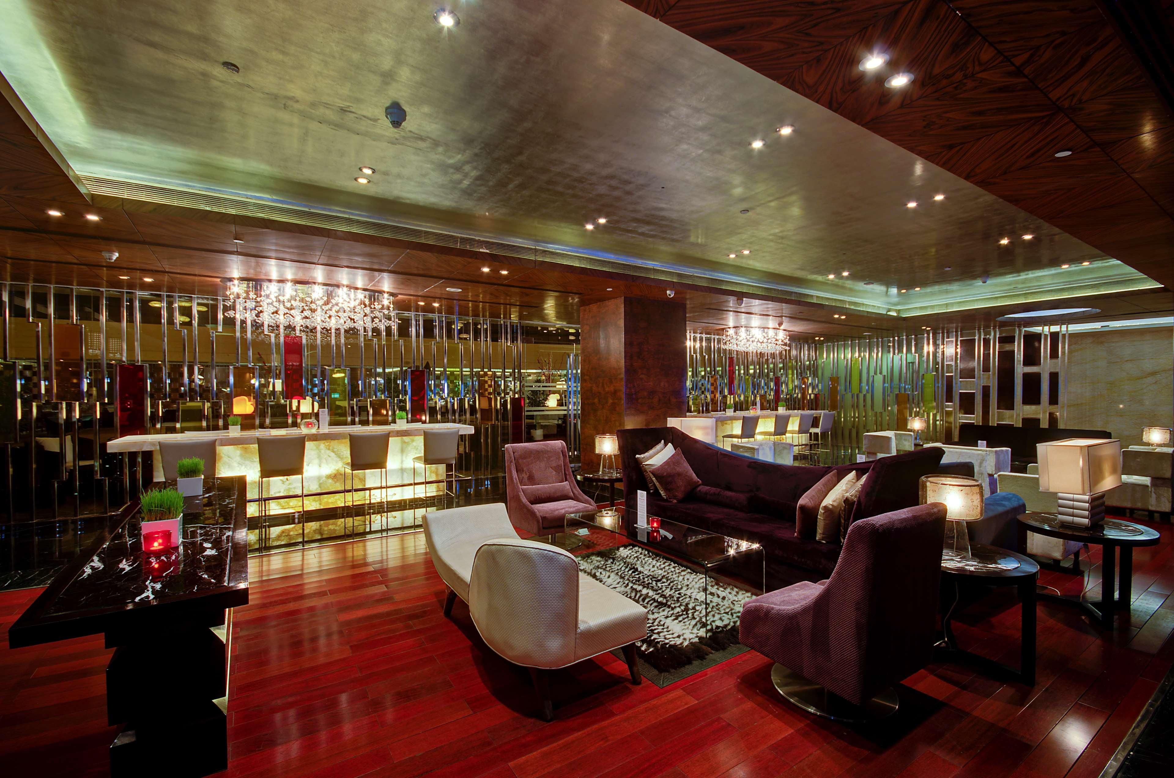 ホテル Radisson Blu Kaushambi Delhi Ncr ガーズィヤーバード エクステリア 写真